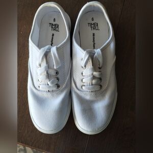 Time and Tru Classic White Lace-Up Sneakers